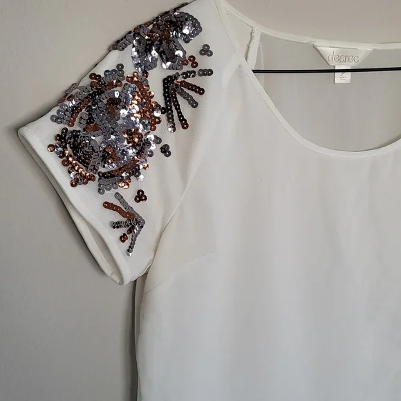 Decree blouse - Picture 2 of 2